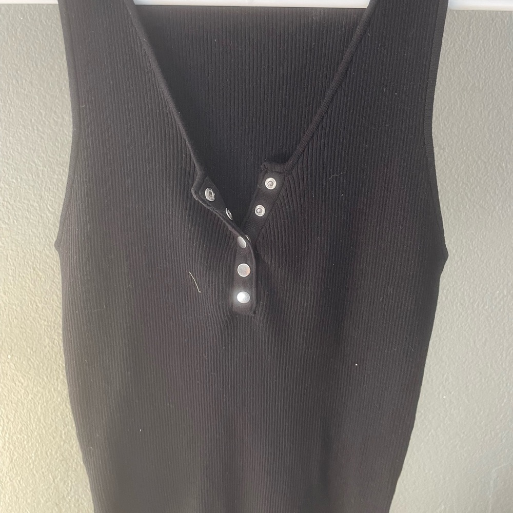 Black tank top size medium